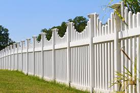 FenceCraft: Choosing the Right Fence for Your Property